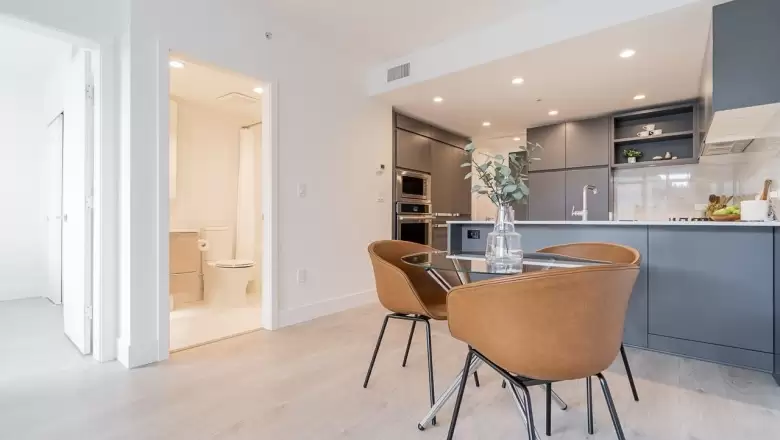 405 450 WESTVIEW STREET image #1