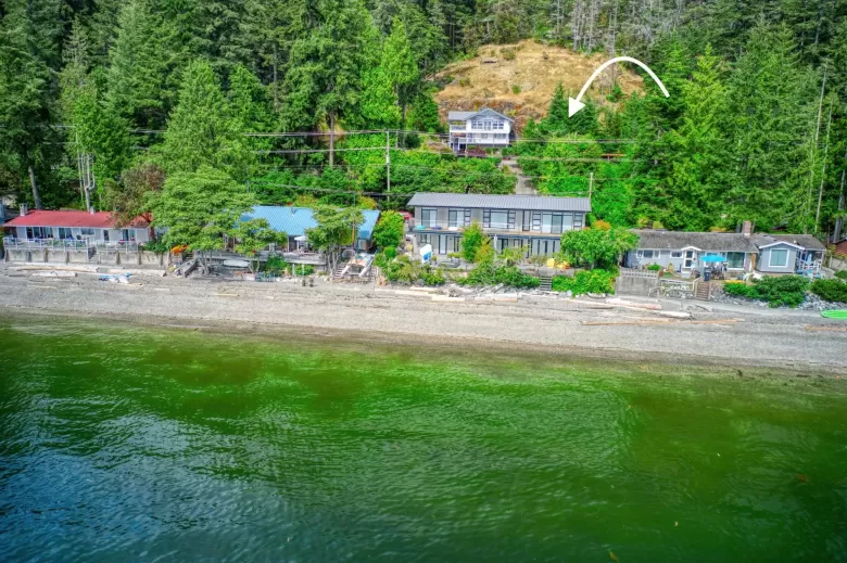 6812 SUNSHINE COAST HIGHWAY, Sechelt, BC for sale