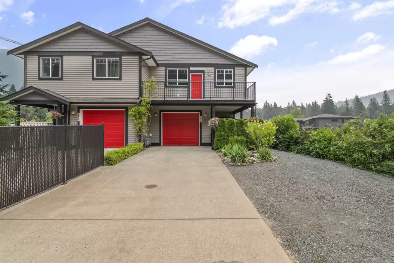2 883 HOT SPRINGS ROAD image #1