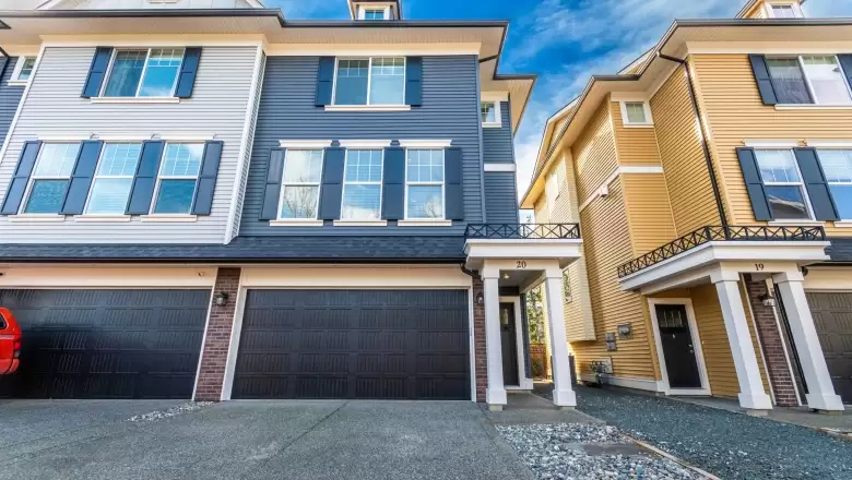 20 1640 MACKAY CRESCENT image #1