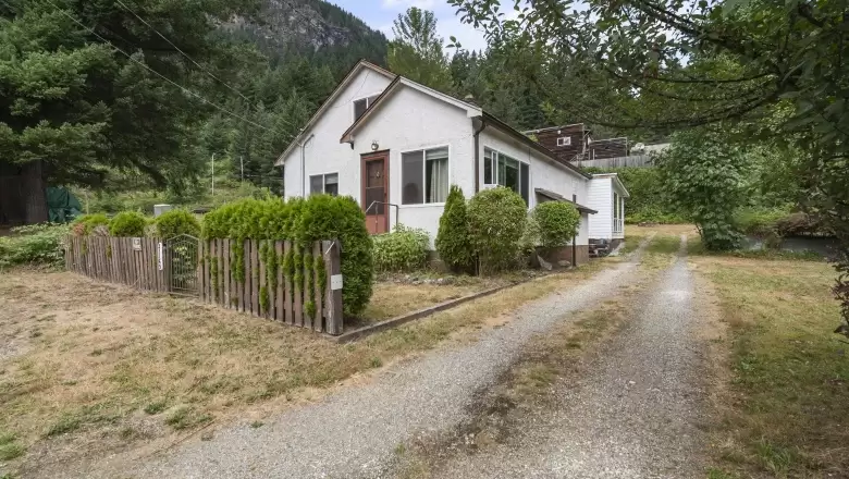 31169 DOUGLAS STREET image #1