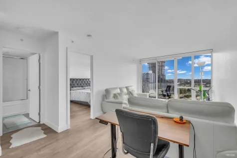 1808 9981 WHALLEY BOULEVARD image #2