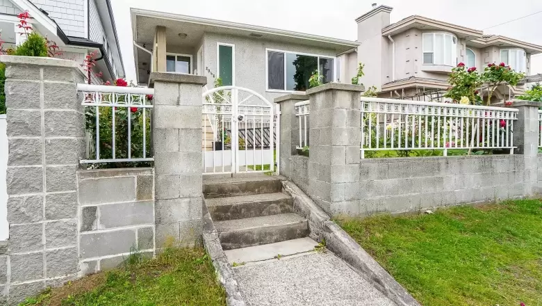 2042 E 49TH AVENUE image #1
