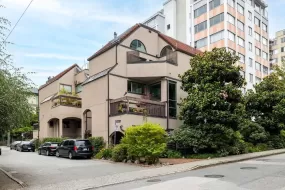 8 1019 GILFORD STREET, Vancouver West, Vancouver, BC