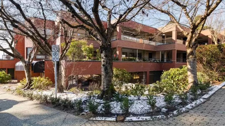 302 2408 HAYWOOD AVENUE image #1