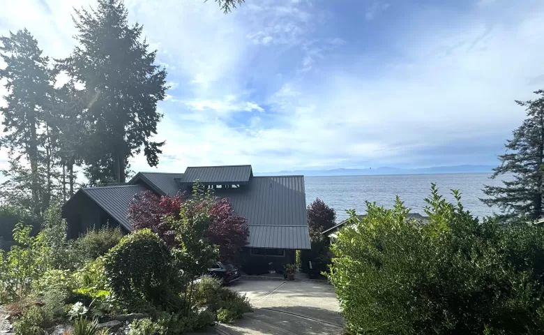 3387 BEACH AVENUE image #1