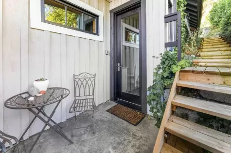 3387 BEACH AVENUE image #3