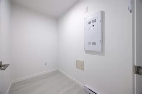 302 13838 108 AVENUE image #1