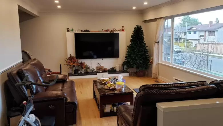 9231 GLENALLAN DRIVE image #1
