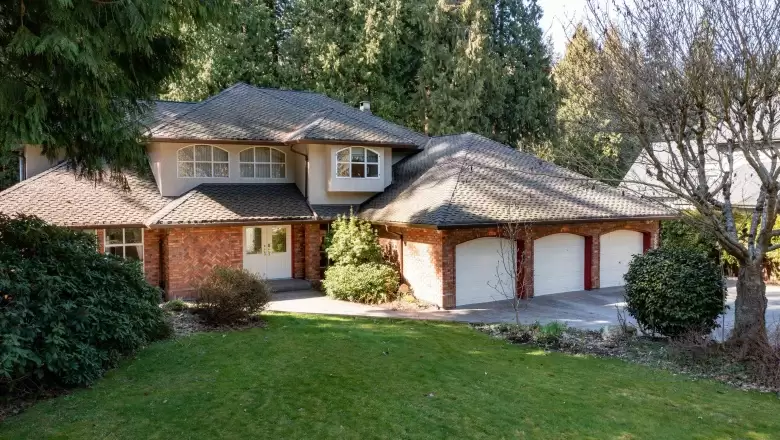 2869 138 STREET image #1