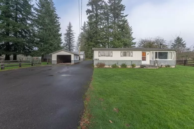 26267 64 AVENUE image #1