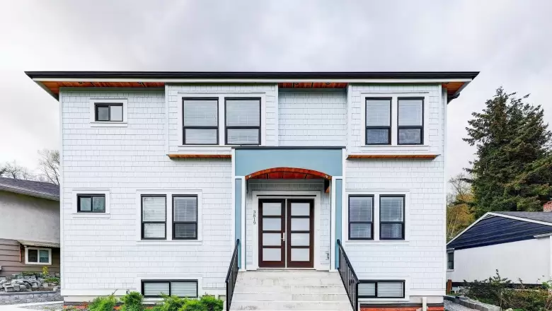 3819 MARINE DRIVE image #1