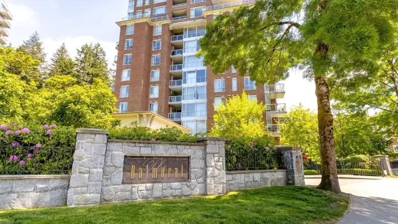 904 5615 HAMPTON PLACE image #1