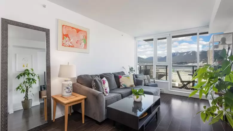 302 983 E HASTINGS STREET image #1