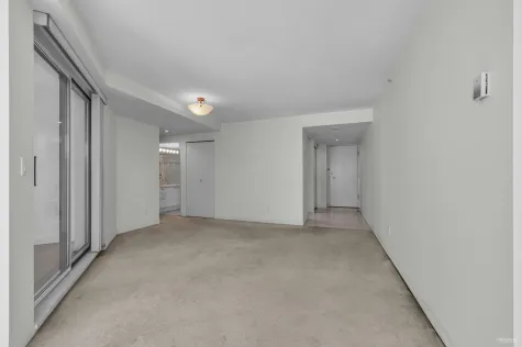 2701 388 DRAKE STREET image #1