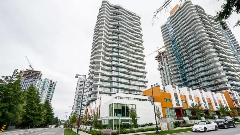 TH17 13318 104 AVENUE image #1