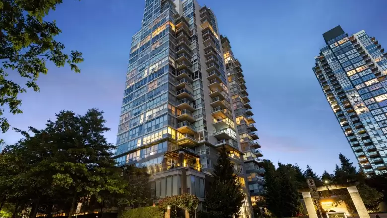 1403 290 NEWPORT DRIVE image #1