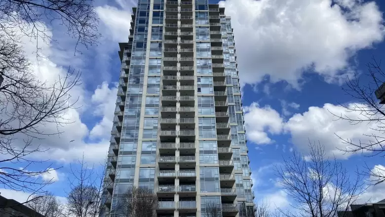 605 608 BELMONT STREET image #1