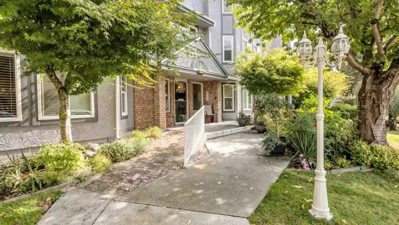204 1378 FIR STREET image #1