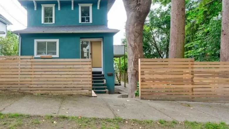2841 PRINCE ALBERT STREET image #1