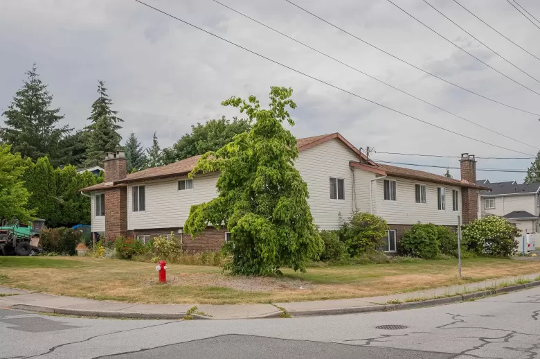 15589 17TH AVENUE image #1