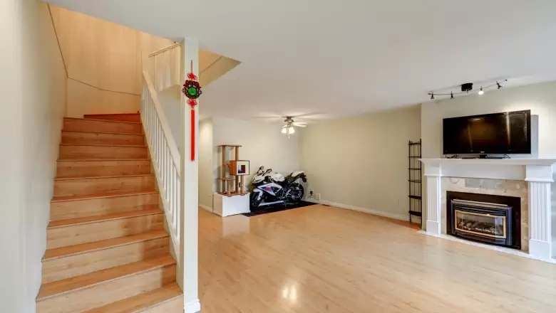 4 9671 CAPELLA DRIVE image #1