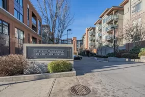 303 1677 LLOYD AVENUE, North Vancouver, North Vancouver, BC