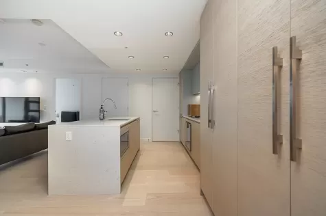 2812 1289 HORNBY STREET image #1