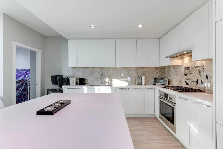 211 3198 RIVERWALK AVENUE image #1
