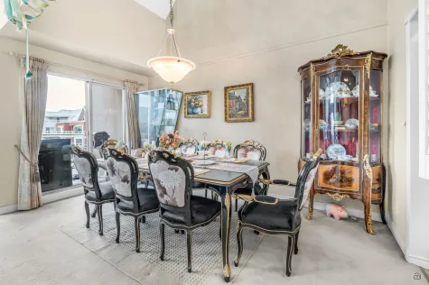 411B 1210 QUAYSIDE DRIVE image #2
