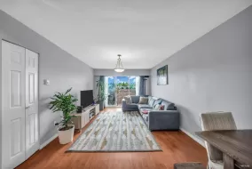 302 4315 FRASER STREET, Vancouver East, Vancouver, BC