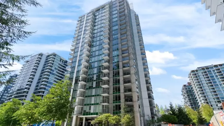 903 3355 BINNING ROAD image #1