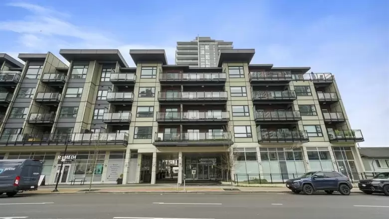 310 4468 DAWSON STREET image #1