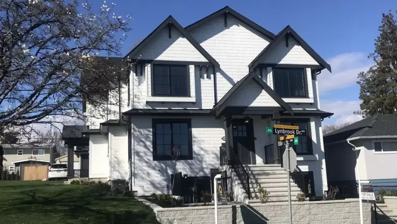 2635 LYNBROOK DRIVE image #1