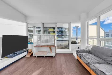 703 5766 GILBERT ROAD image #4