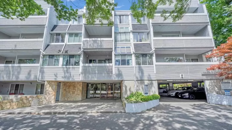 212 7471 BLUNDELL ROAD image #1