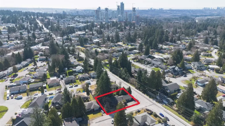 908 GLENACRE COURT image #1