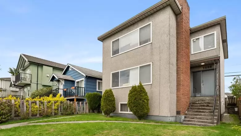 7556 FRASER STREET image #1