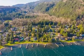 1876 VERA ROAD, Cultus Lake & Area, Lindell Beach, BC