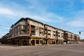 320 4550 FRASER STREET, Vancouver East, Vancouver, BC