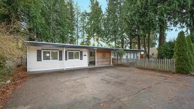 5626 9A AVENUE image #1