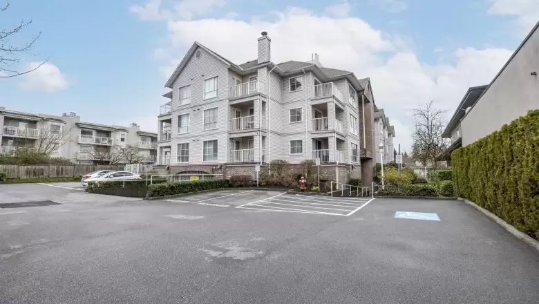 304 9951 152 STREET image #1