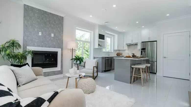 803 E 12TH AVENUE image #1