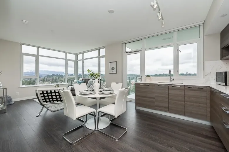 2806 570 EMERSON STREET image #1