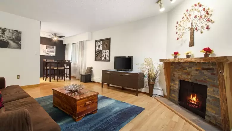 125 9101 HORNE STREET image #1
