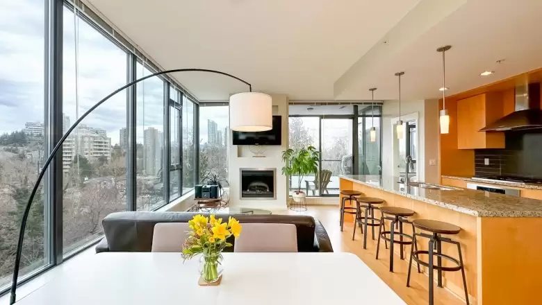 903 7088 18TH AVENUE image #1