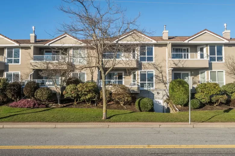 3 15875 MARINE DRIVE, White Rock, BC