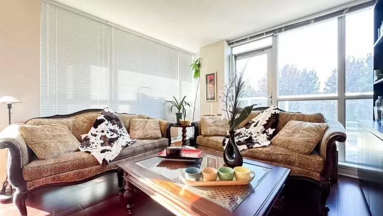 508 9371 HEMLOCK DRIVE image #1
