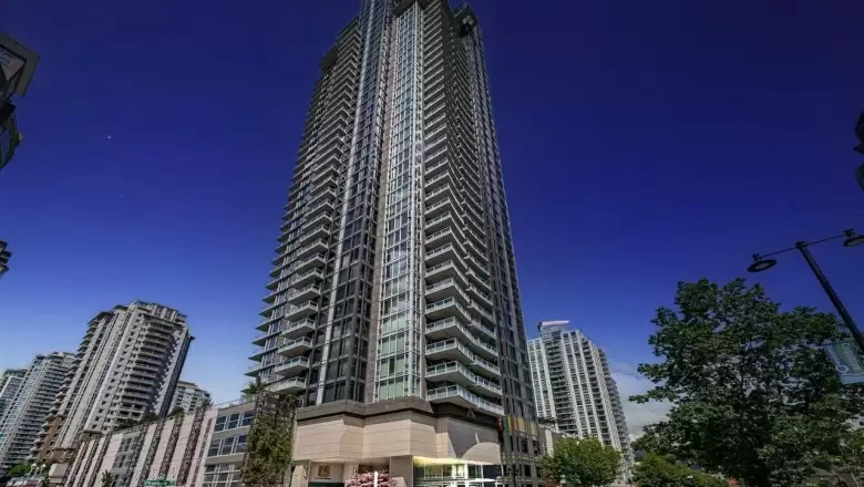 1909 1188 PINETREE WAY image #1