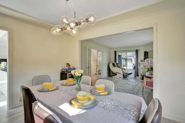 1 4411 WILLIAMS ROAD image #1